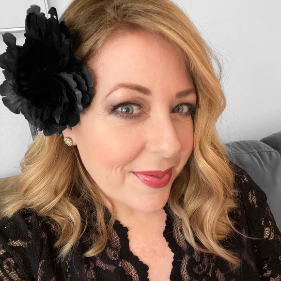 Meet Your Posher! - Picture 1 of 1